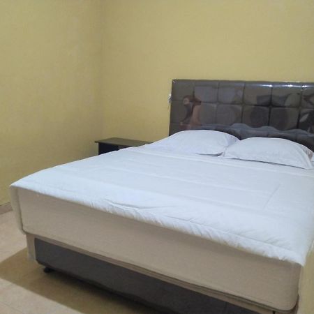 Hotel Pekalongan Syariah Mitra Reddoorz Екстериор снимка